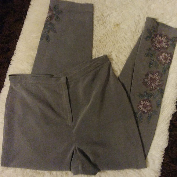 COPY - 2 piece outfit! NWOT! - Picture 7 of 8